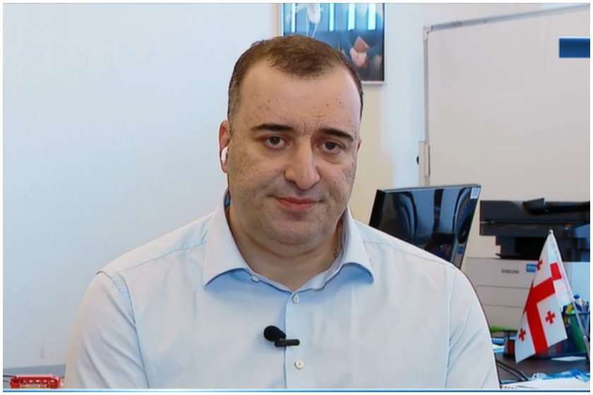 რატი იონათამიშვილი