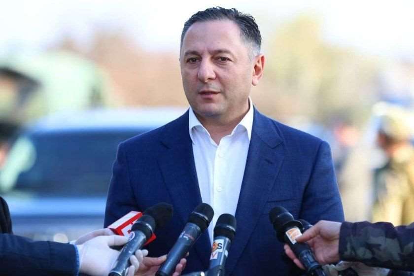 ვახტანგ გომელაური