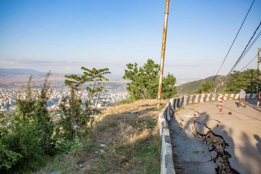 მეწყერი წყნეთში