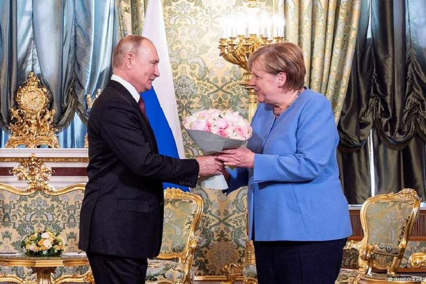 ვლადიმერ პუტინი ანგელა მერკელი