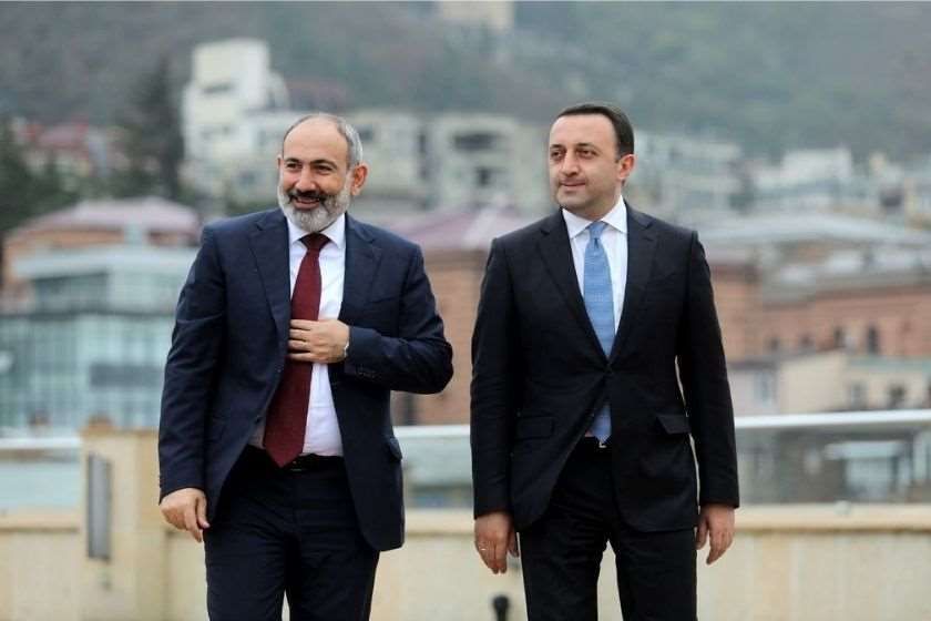 ნიკოლ ფაშინიანი და ირაკლი ღარიბაშვილი