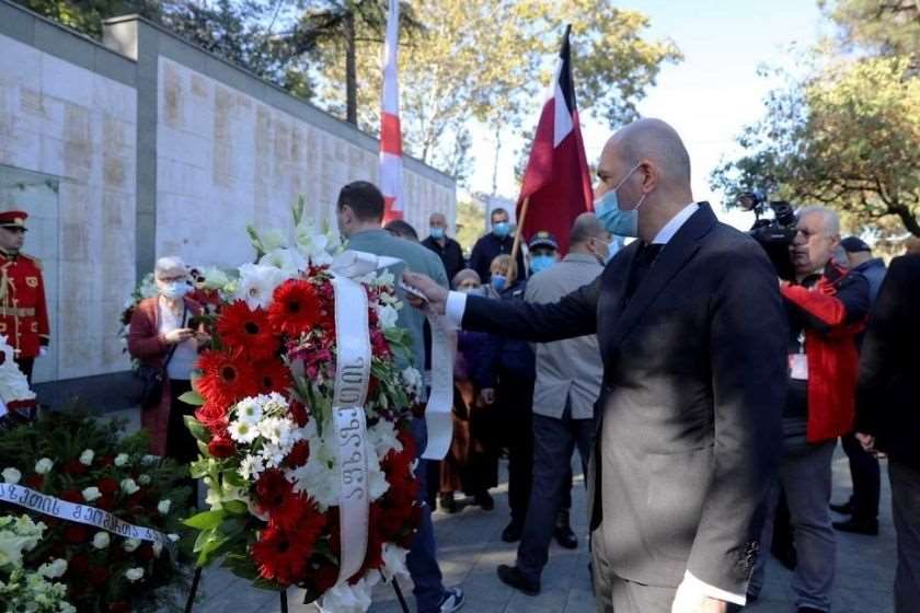 რუსლან აბაშიძე