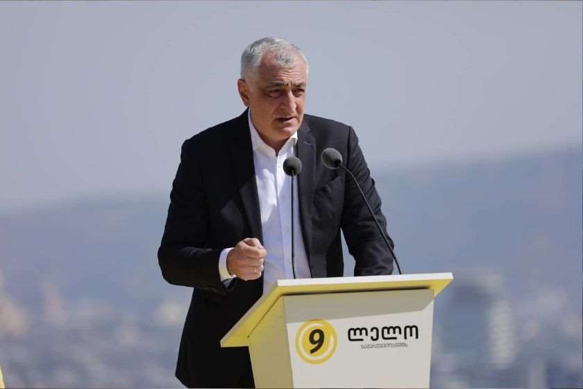 მამუკა ხაზარაძე