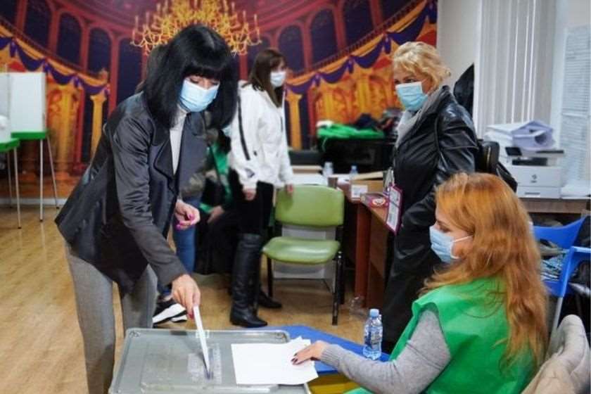 თეა ახვლედიანი