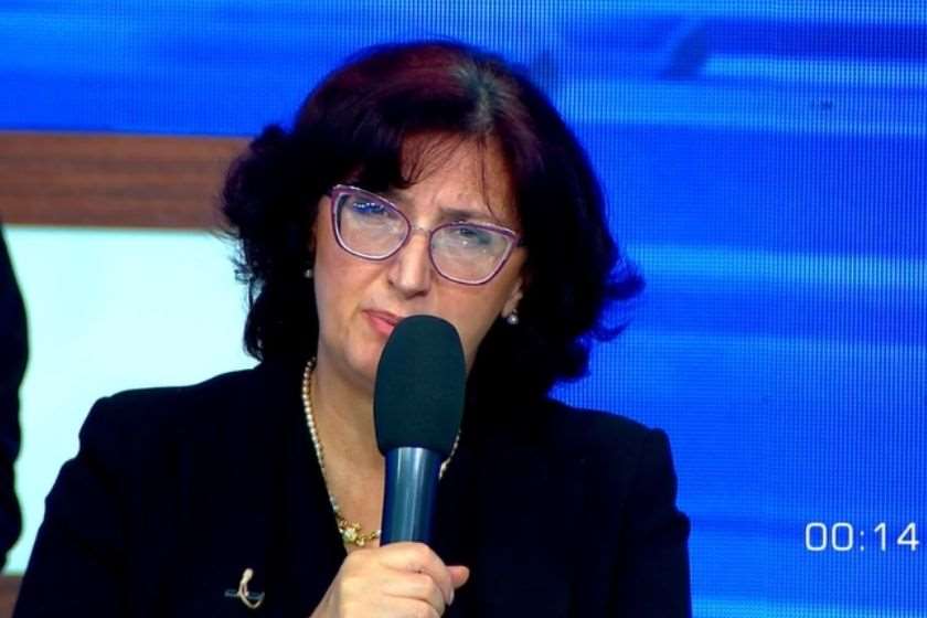 ია მეტრეველი
