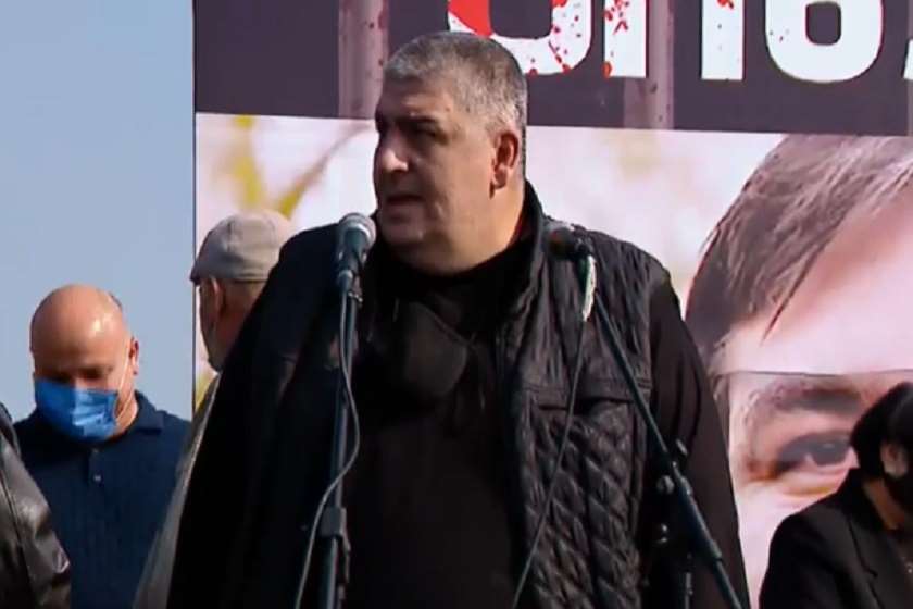 თორნიკე მოლაშვილი