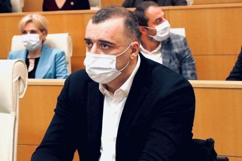 რატი იონათამიშვილი