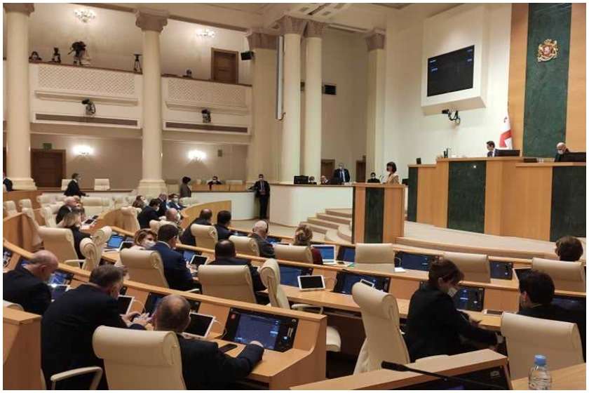 თეა ახვლედიანი