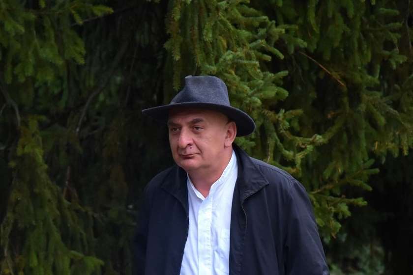 მალხაზ თოფურია