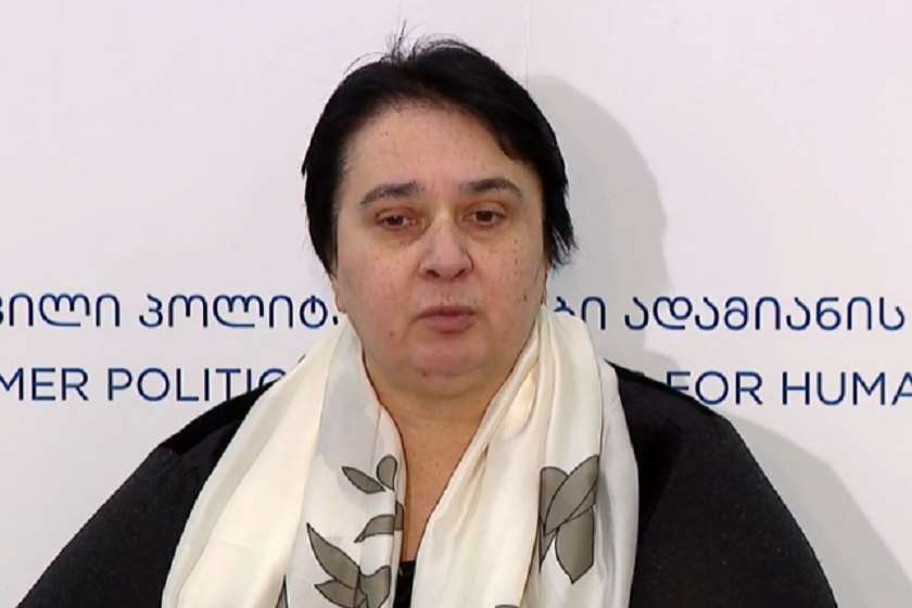 ნანა კაკაბაძე