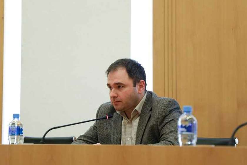 ნიკოლოზ სამხარაძე