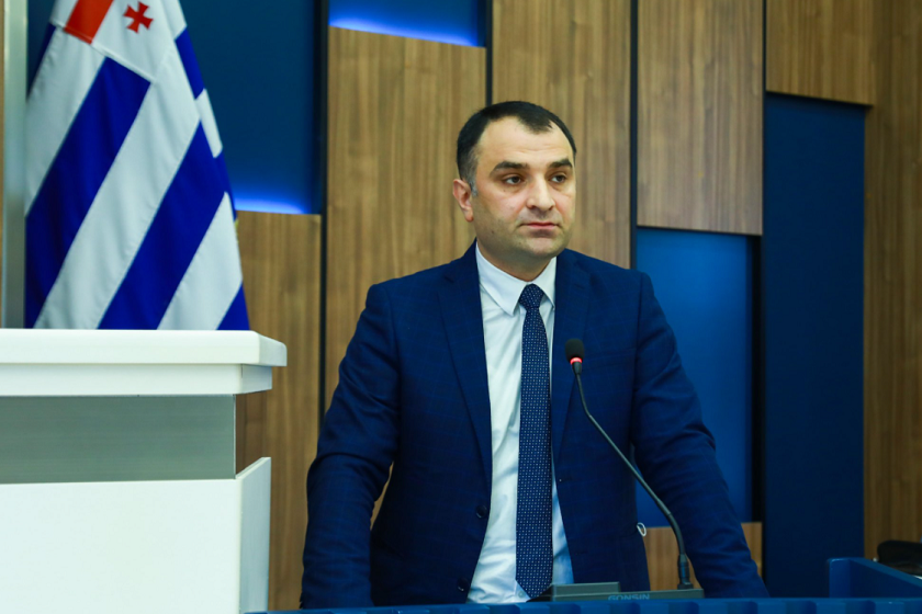 არჩილ ჩიქოვანი