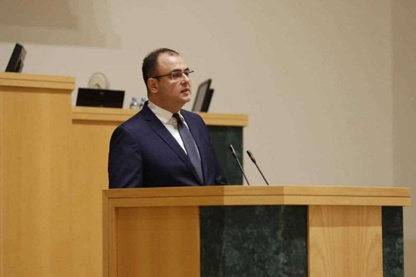 რატი ბრეგაძე