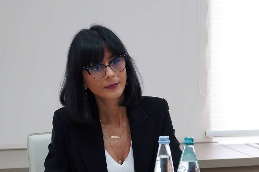 თეა ახვლედიანი