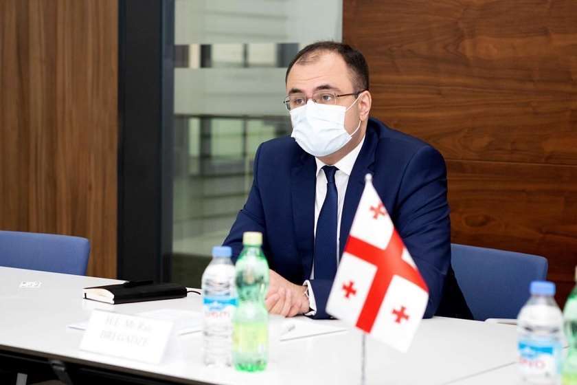 რატი ბრეგაძე