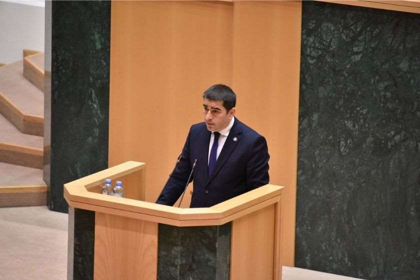 შალვა პაპუაშვილი