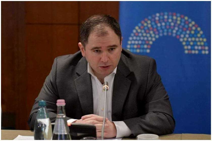 ნიკოლოზ სამხარაძე