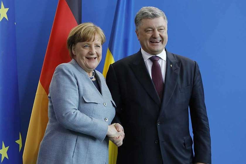 ანგელა მერკელი
პეტრო პოროშენკო