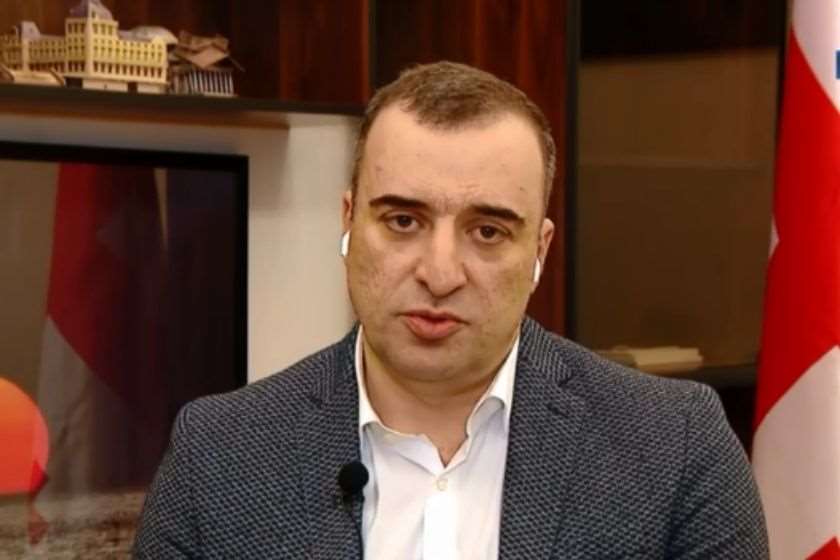 რატი იონათამიშვილი