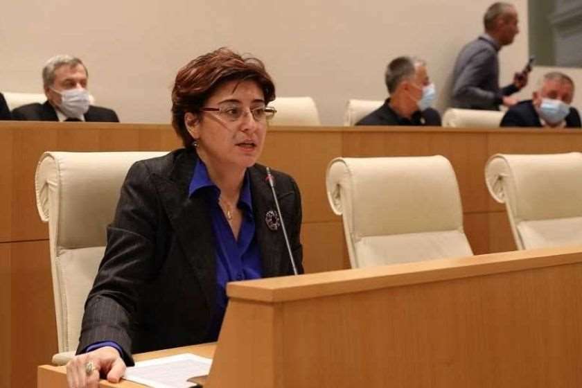 ხათუნა სამნიძე