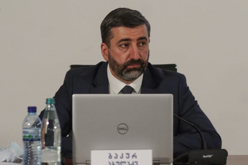 ბაკურ აბულაძე