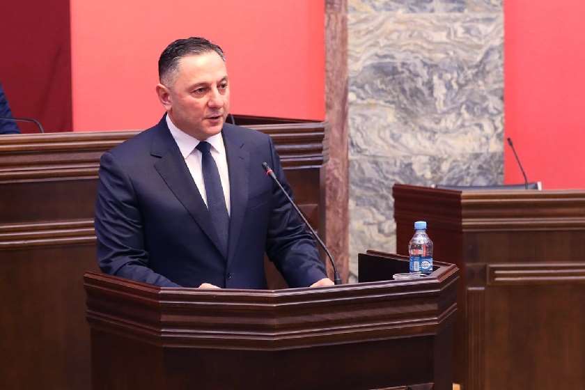 ვახტანგ გომელაური