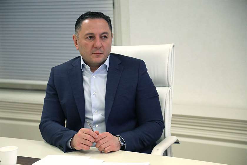 ვახტანგ გომელაური