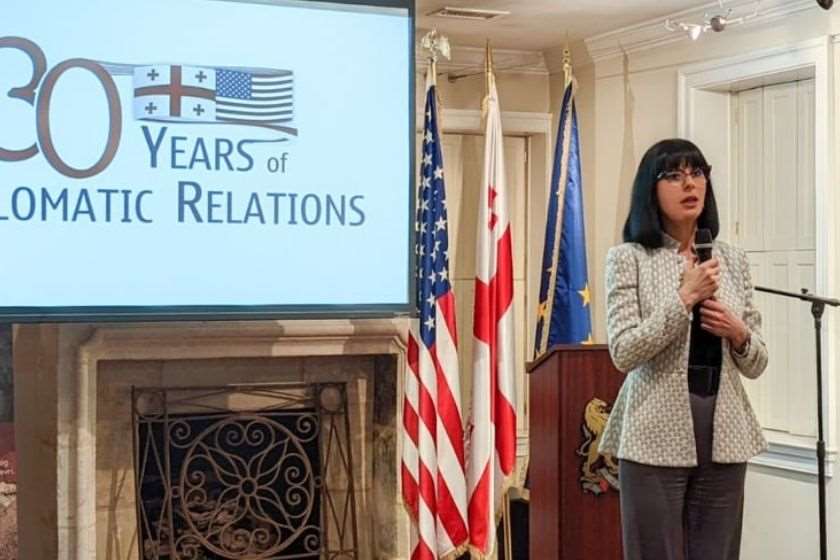 თეა ახვლედიანი