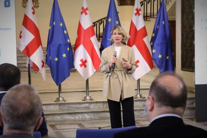 ნინო წილოსანი