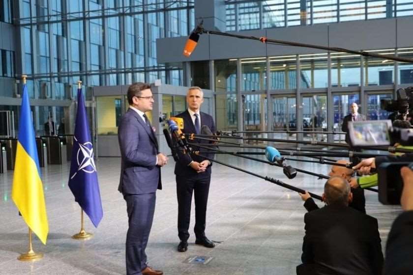 დმიტრო კულება და იენს სტოლტენბერგი