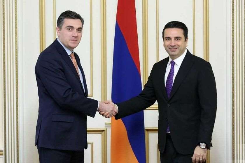 ილია დარჩიაშვილი; ალენ სიმონიანი