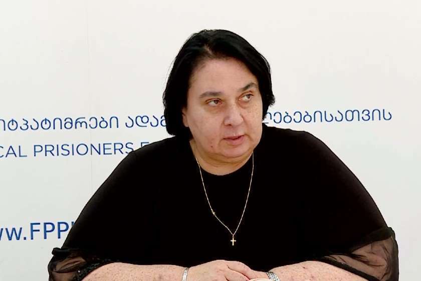 ნანა კაკაბაძე