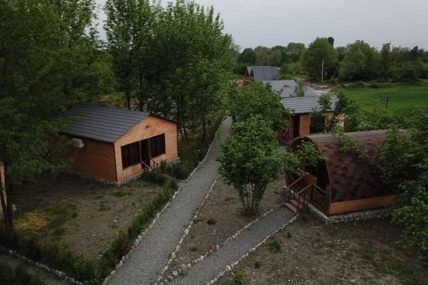 ლაგოდეხში ხის კოტეჯების სასტუმრო