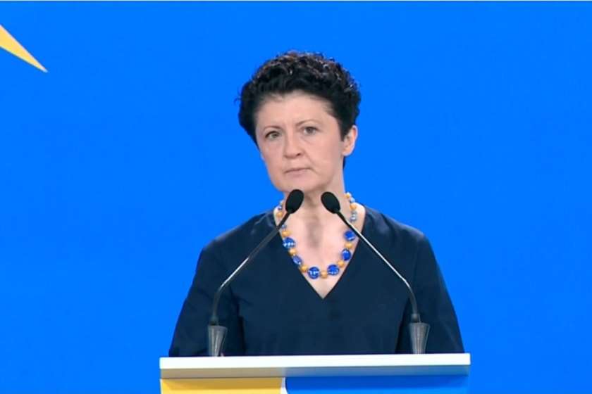 თეა წულუკიანი