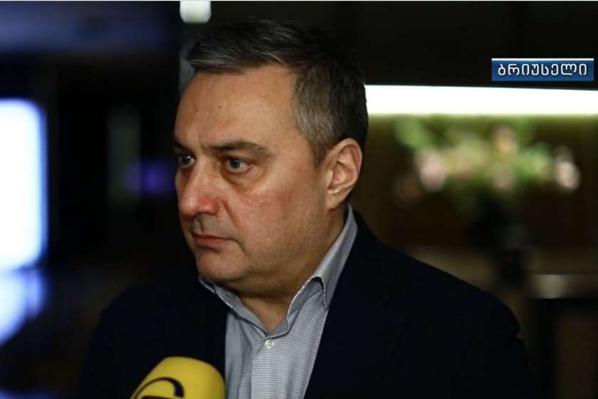 ვიქტორ დოლიძე