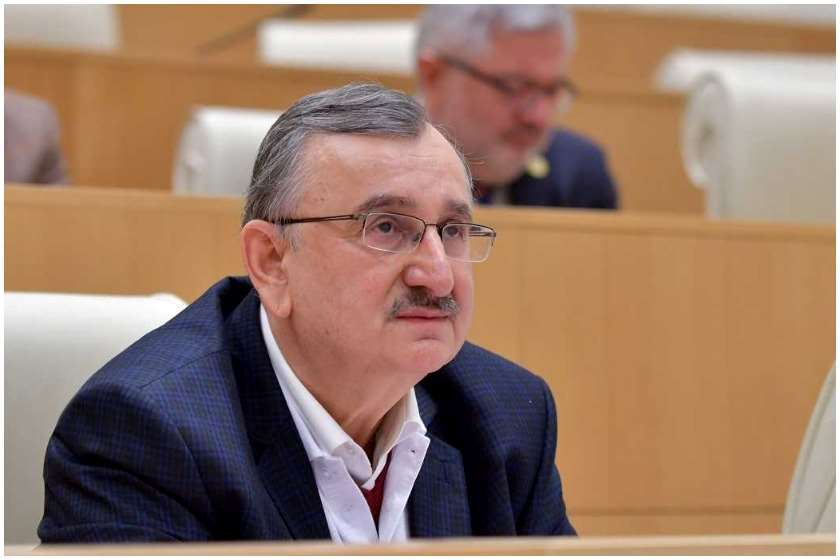 რომან გოცირიძე

