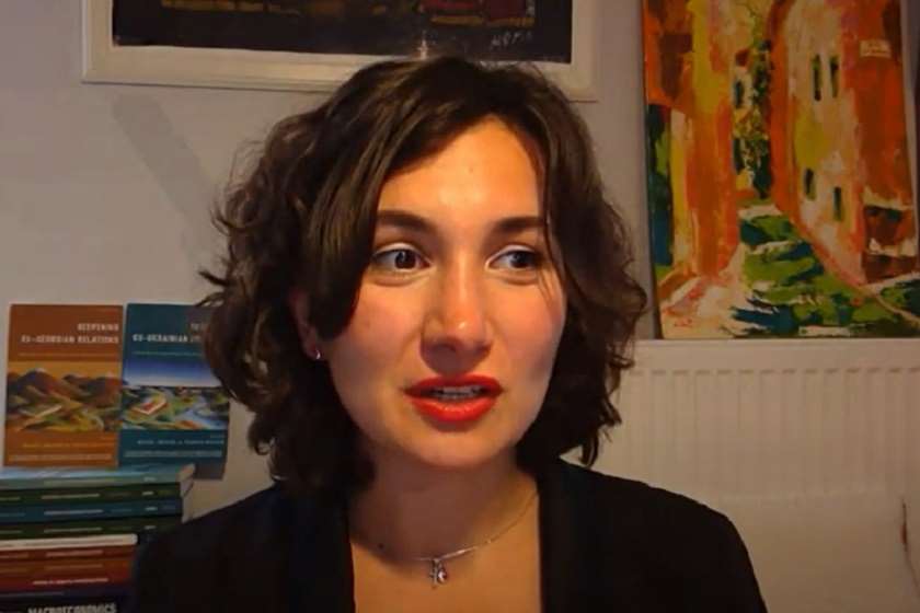 თინათინ ახვლედიანი