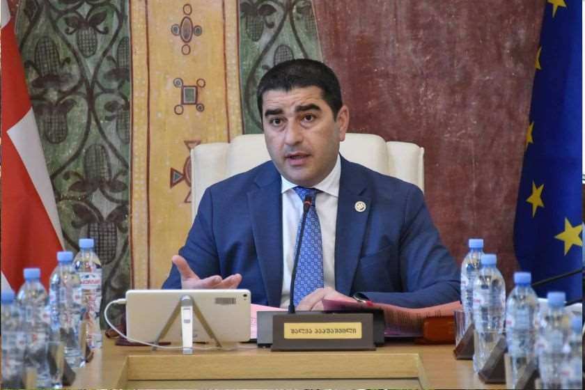 შალვა პაპუაშვილი