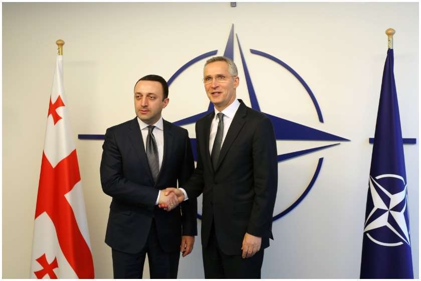 იენს სტოლტენბერგი
ირაკლი ღარიბაშვილი

