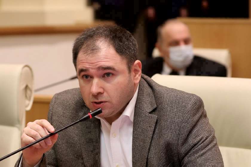 ნიკოლოზ სამხარაძე