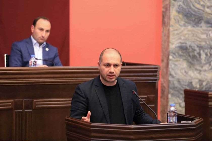გივი მიქანაძე