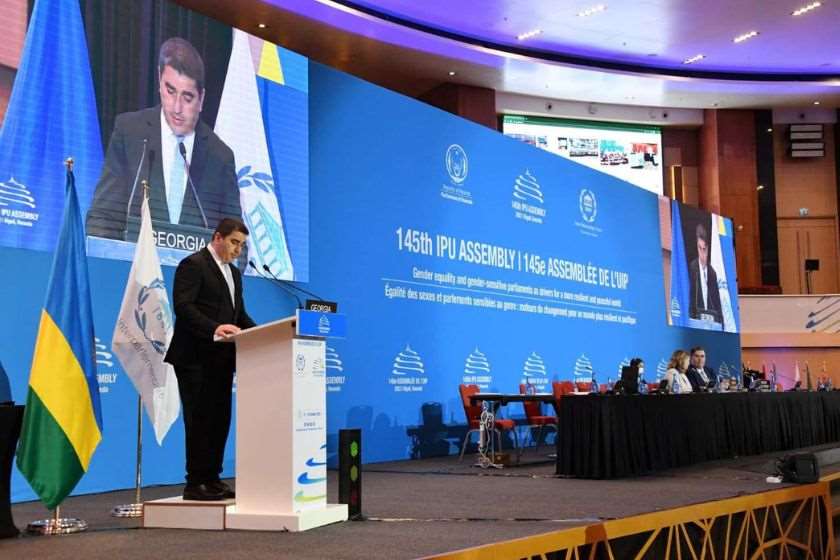 შალვა პაპუაშვილი