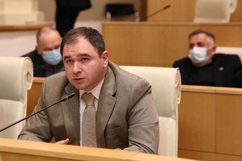 ნიკოლოზ სამხარაძე