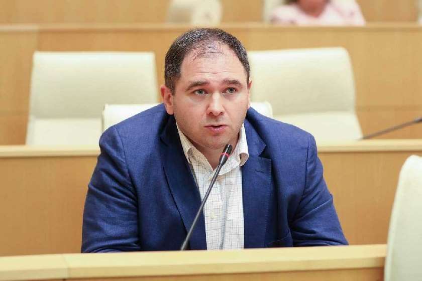 ნიკოლოზ სამხარაძე