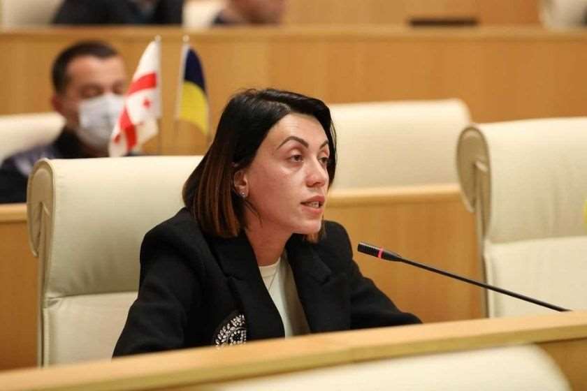 ანა წითლიძე

