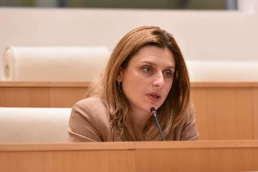 თეონა აქუბარდია