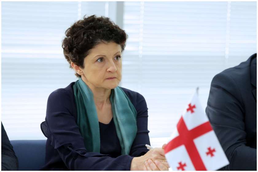 თეა წულუკიანი

