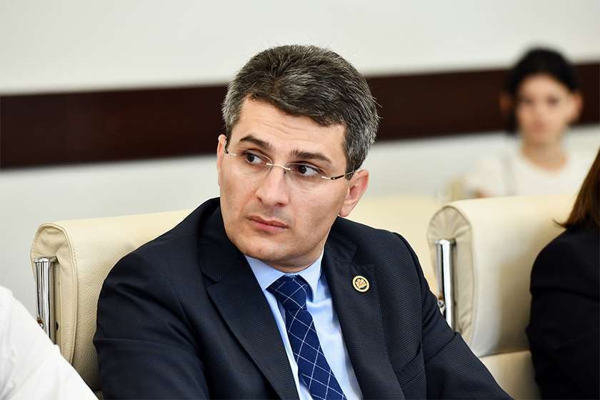 მამუკა მდინარაძე