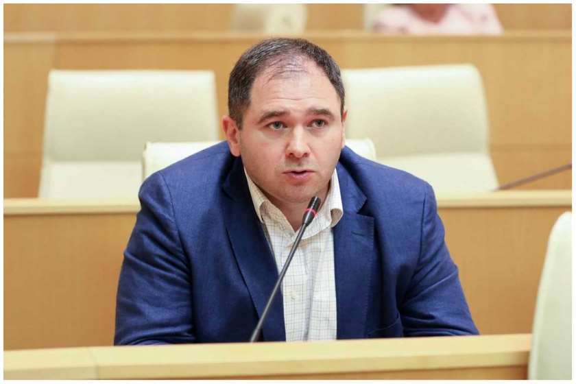 ნიკოლოზ სამხარაძე