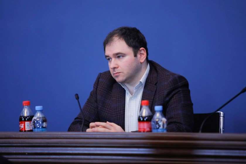 ნიკოლოზ სამხარაძე